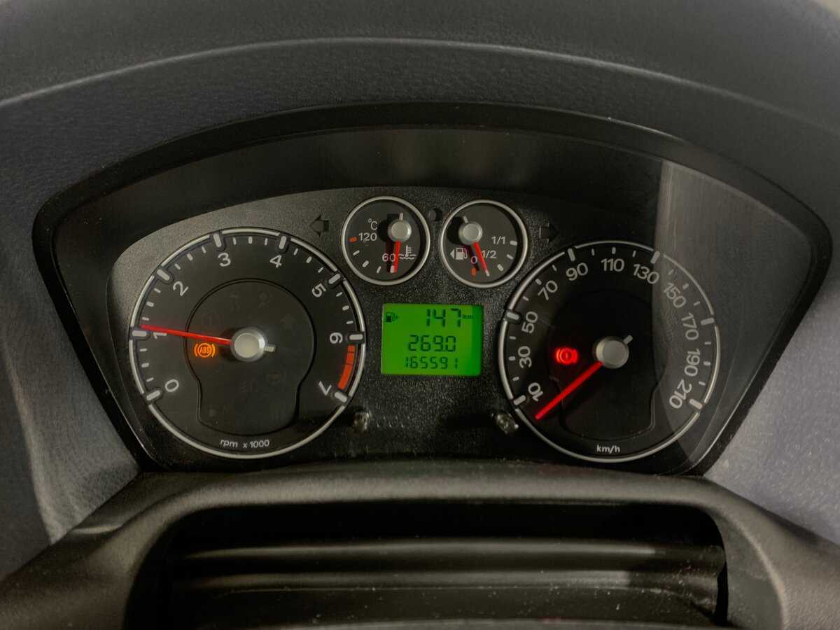 Ford Fusion с пробегом — 2010 год. Фото: #13