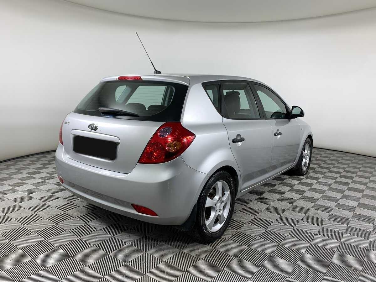 Kia Ceed с пробегом — 2008 год. Фото: #4