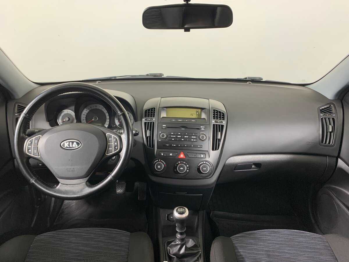 Kia Ceed с пробегом — 2008 год. Фото: #10