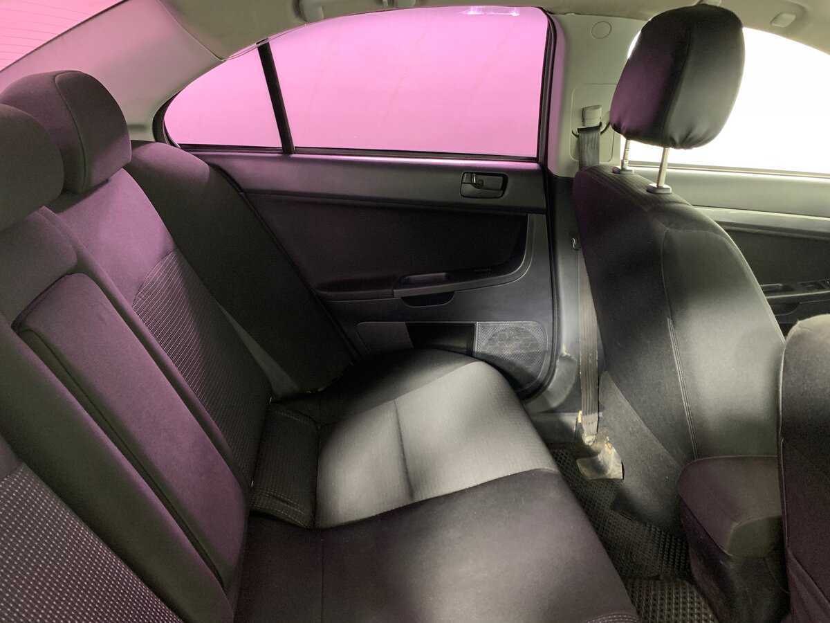 Mitsubishi Lancer с пробегом — 2009 год. Фото: #17