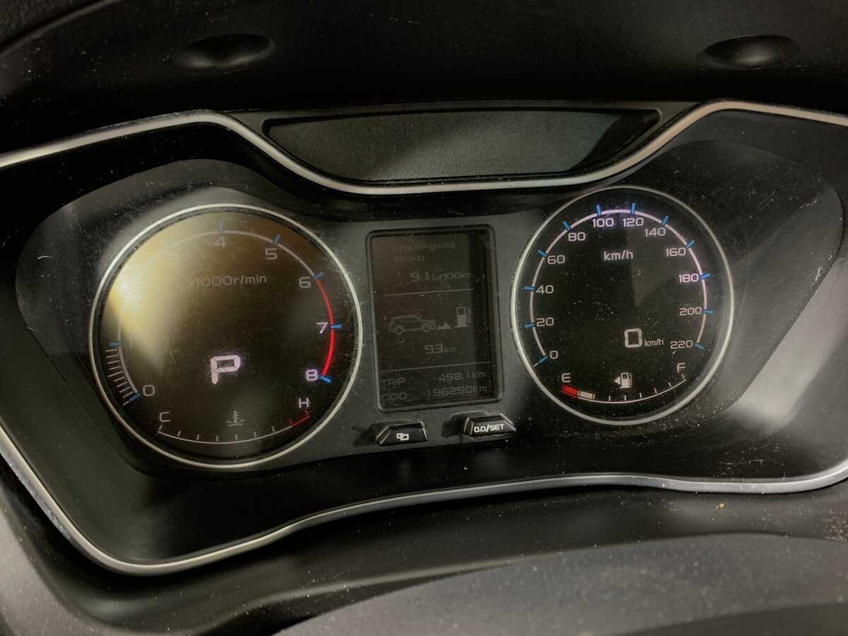 Geely Emgrand X7 с пробегом — 2020 год. Фото: #14