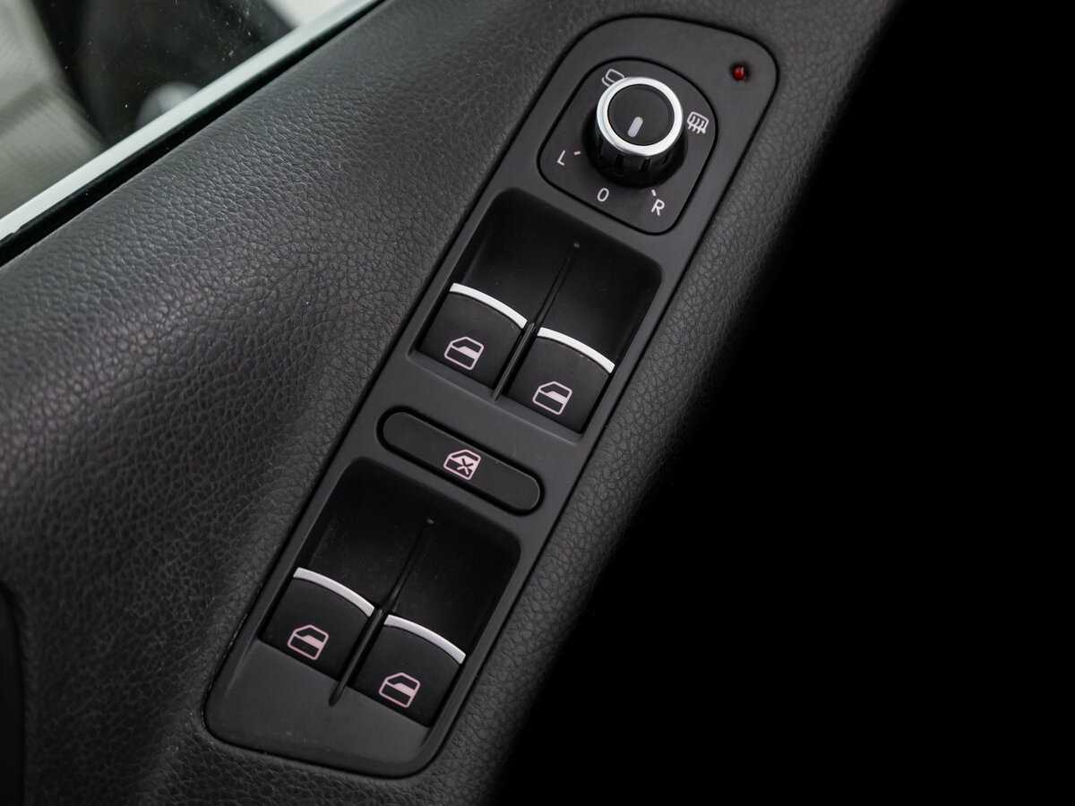 Volkswagen Tiguan с пробегом — 2010 год. Фото: #11