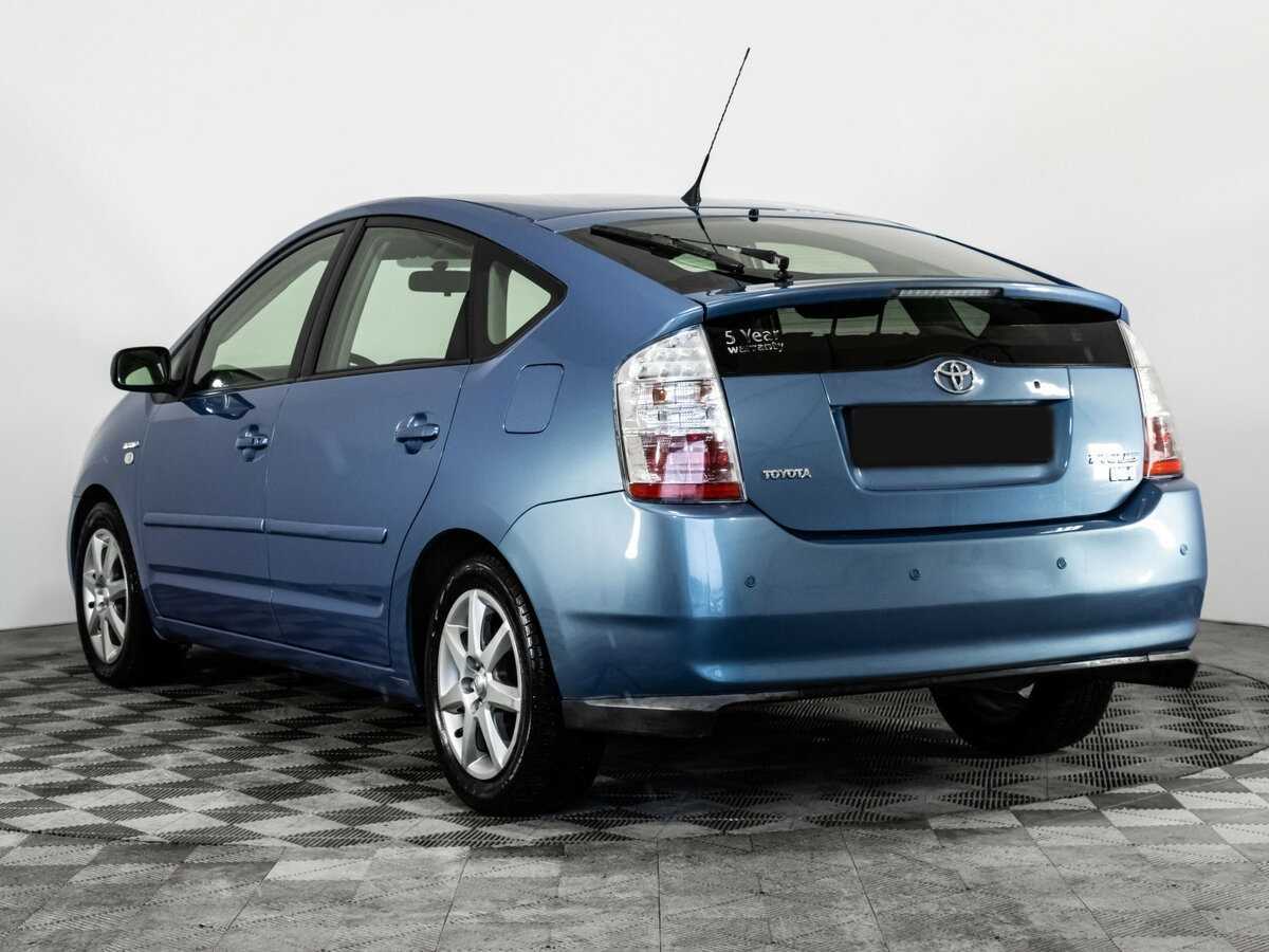 Toyota Prius с пробегом — 2008 год. Фото: #5