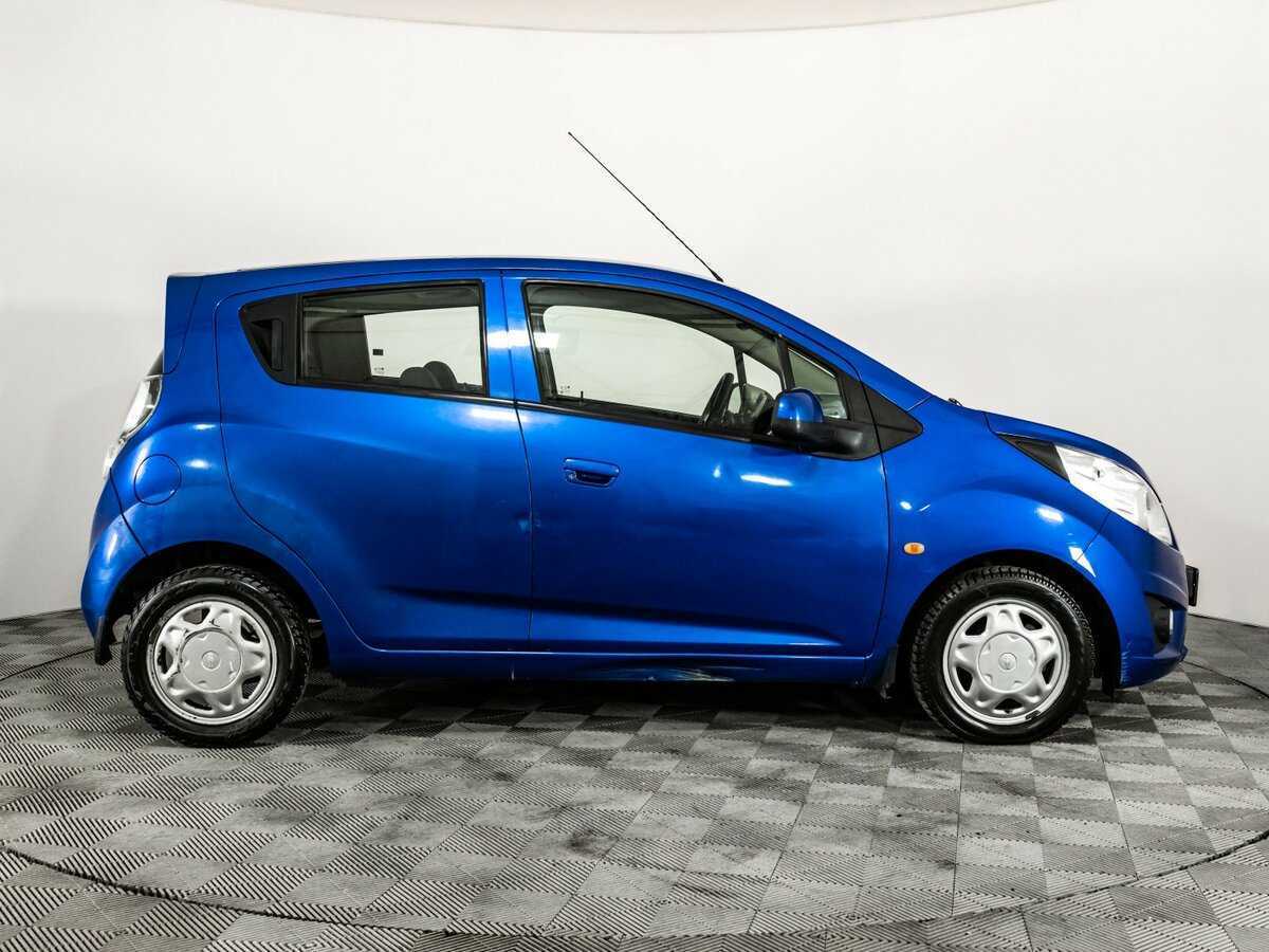 Chevrolet Spark с пробегом — 2011 год. Фото: #3