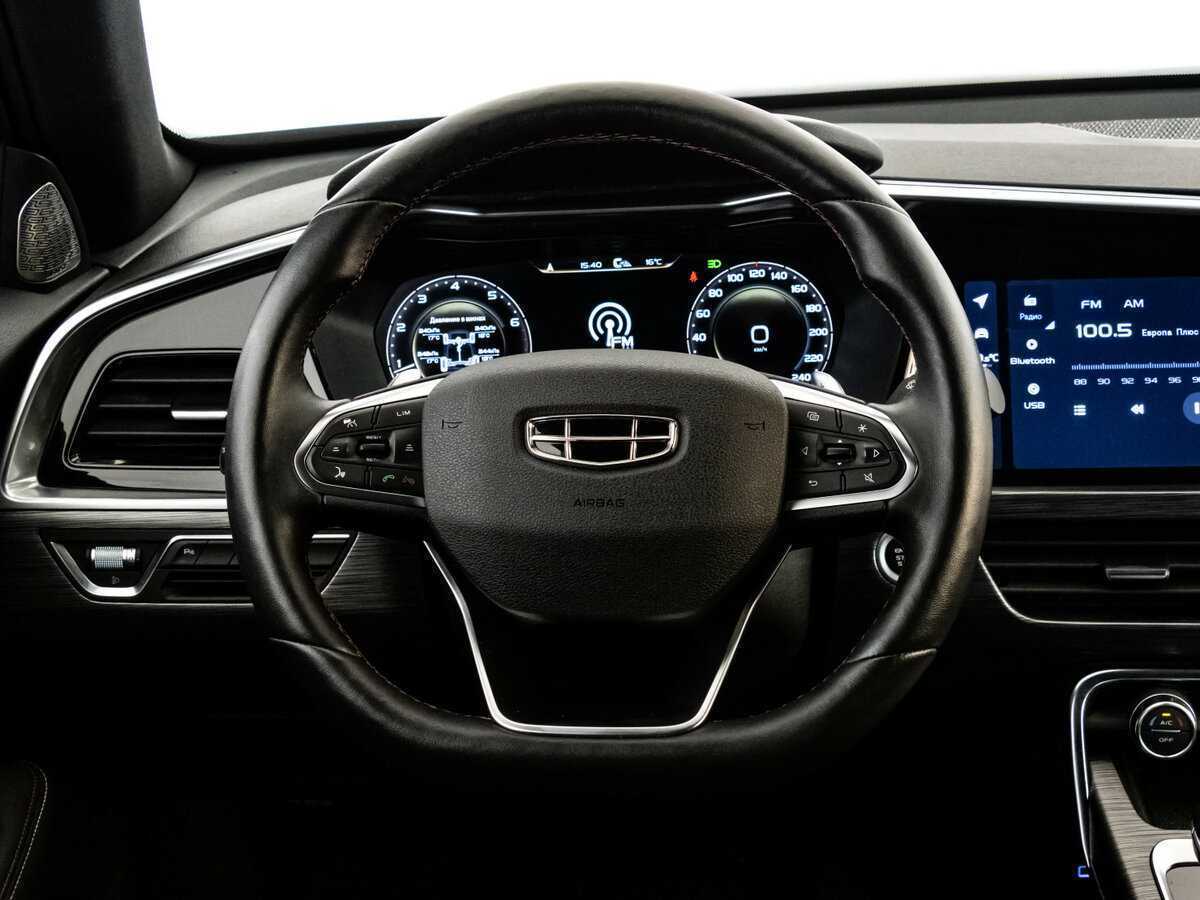 Geely Tugella с пробегом — 2023 год. Фото: #11