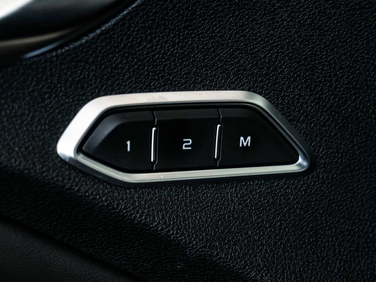 Geely Tugella с пробегом — 2023 год. Фото: #21