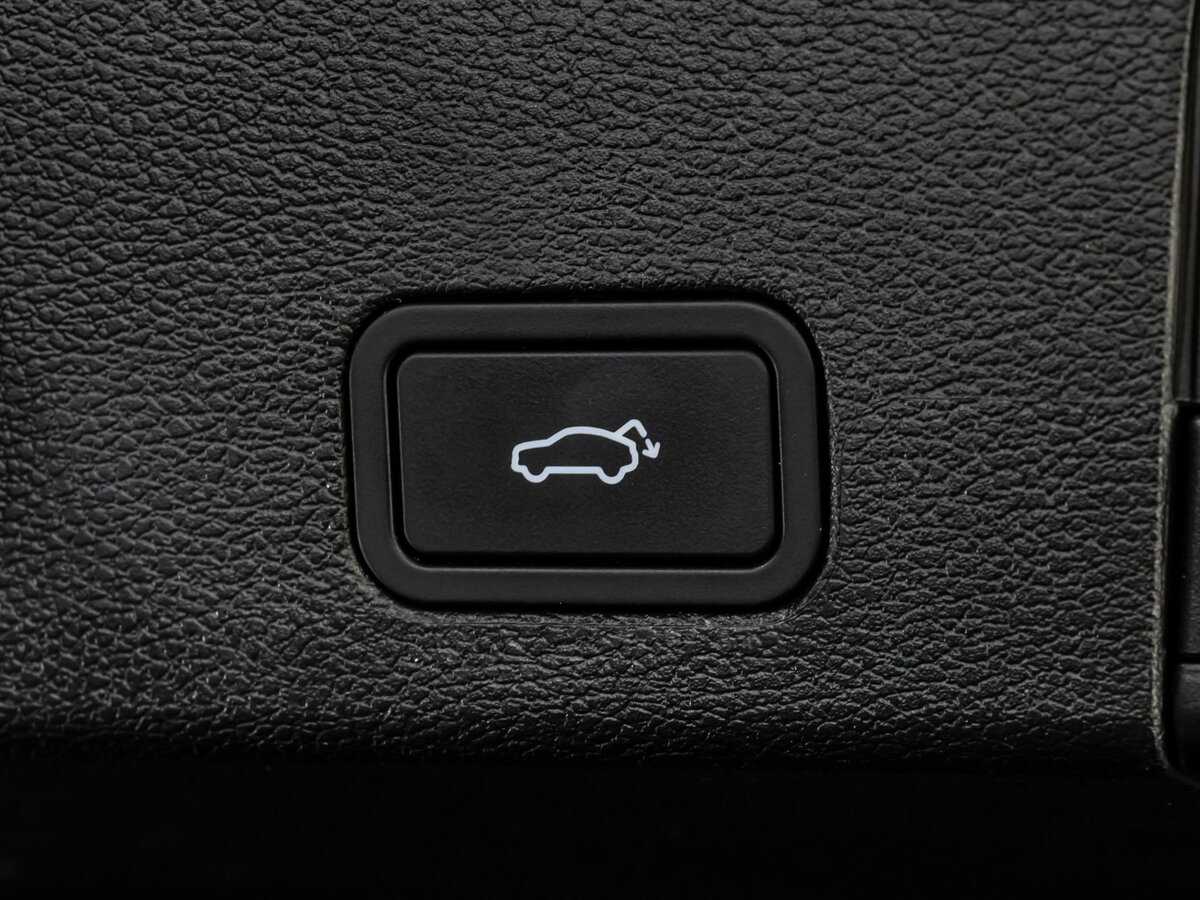 Geely Tugella с пробегом — 2023 год. Фото: #30