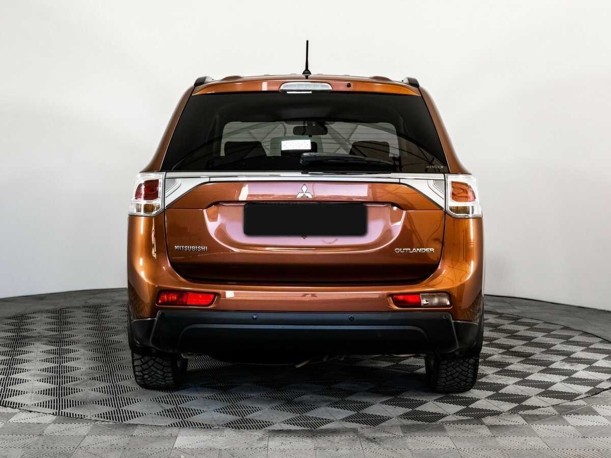 Mitsubishi Outlander с пробегом — 2012 год. Фото: #4