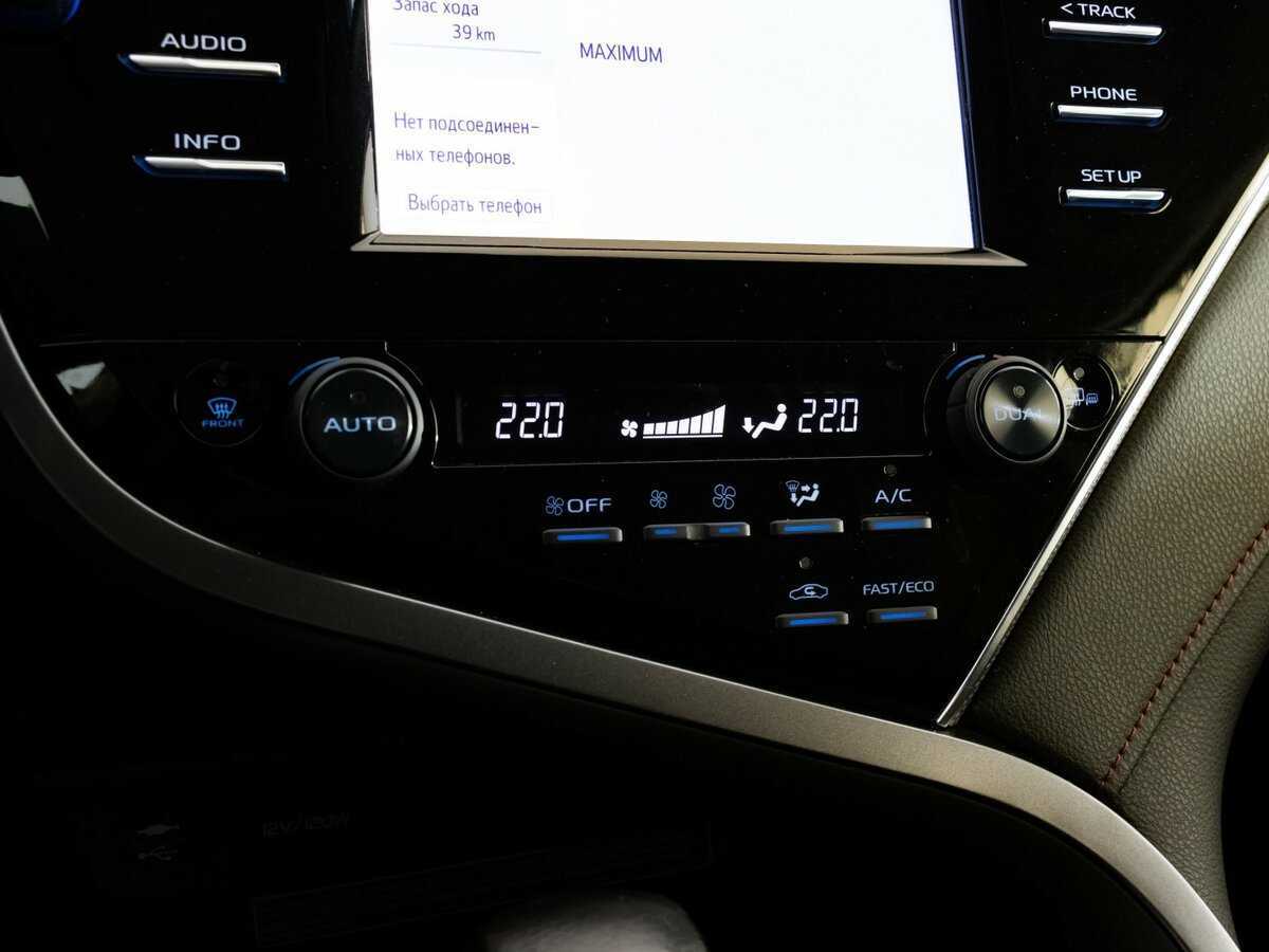 Toyota Camry с пробегом — 2020 год. Фото: #11