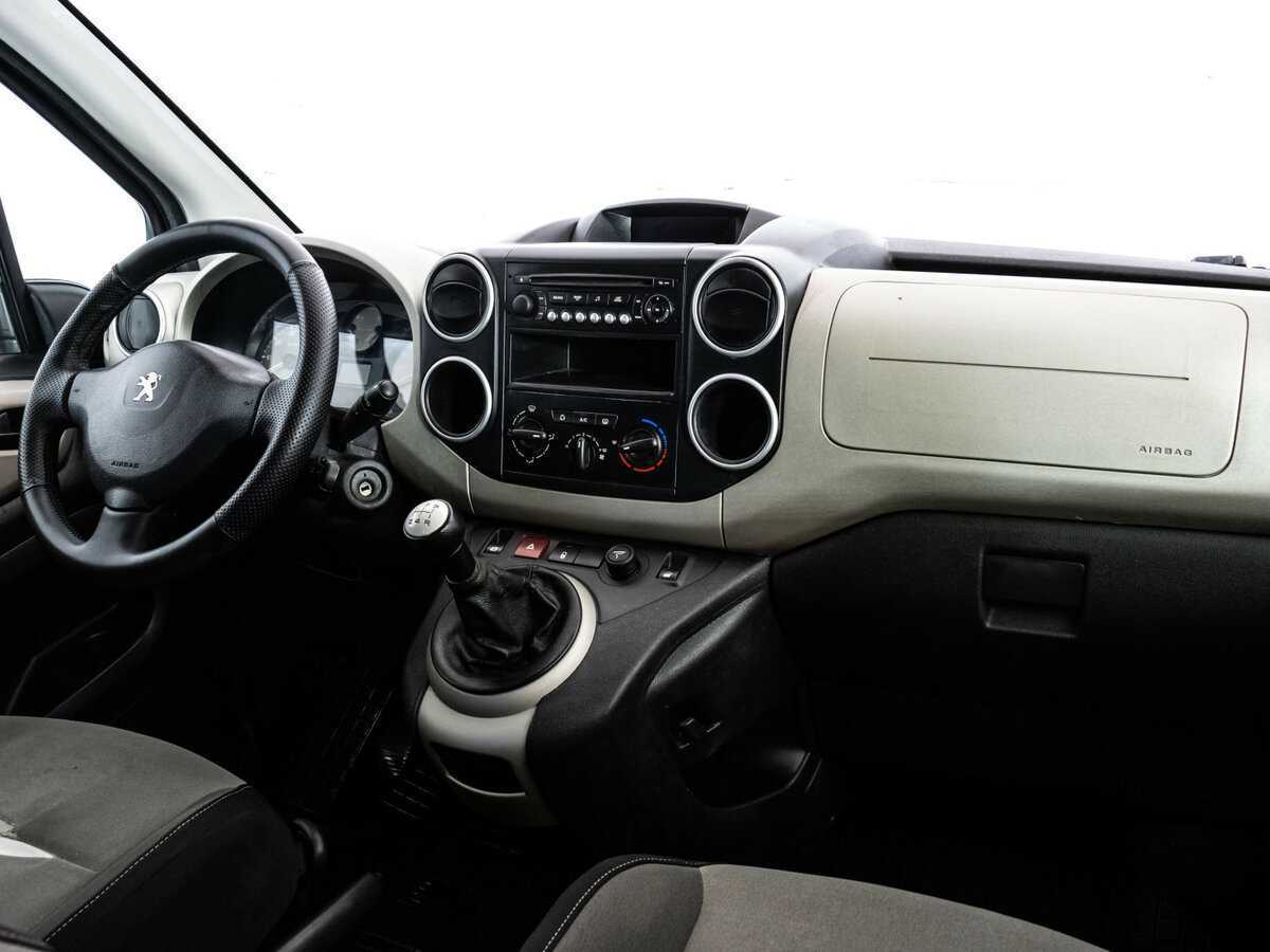 Peugeot Partner с пробегом — 2012 год. Фото: #6