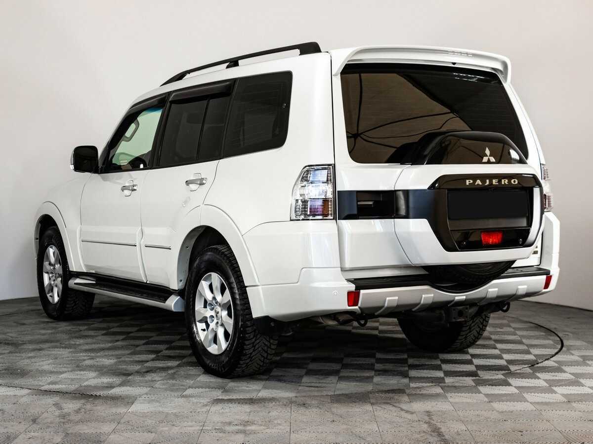 Mitsubishi Pajero с пробегом — 2021 год. Фото: #4