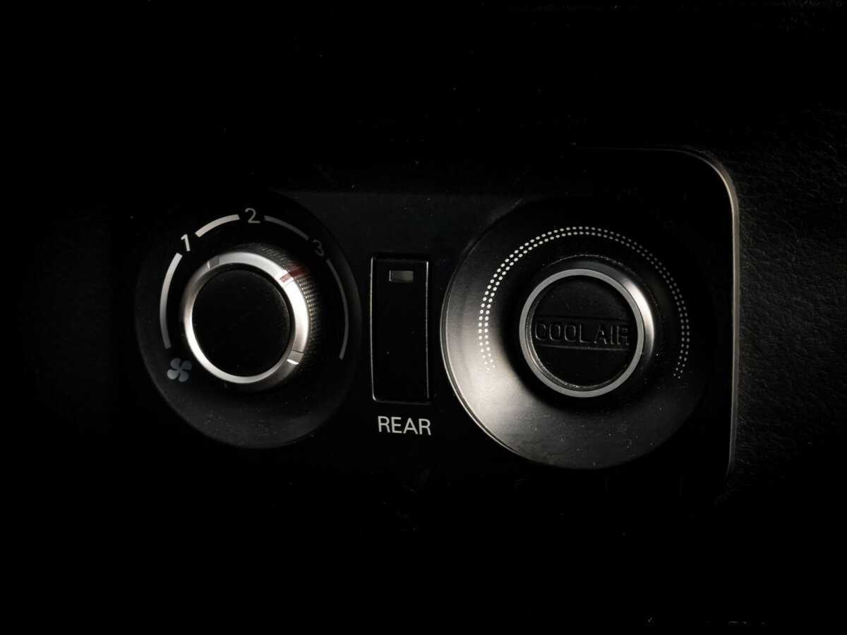 Mitsubishi Pajero с пробегом — 2021 год. Фото: #17