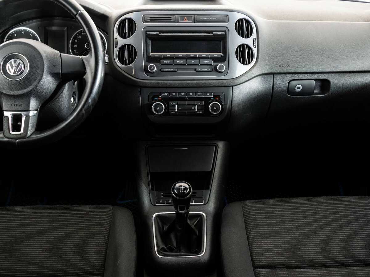 Volkswagen Tiguan с пробегом — 2011 год. Фото: #10