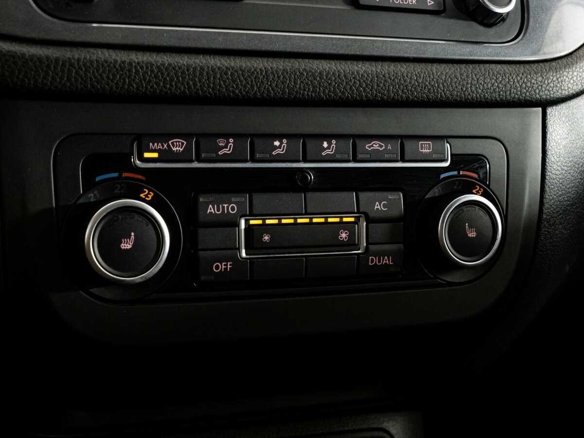 Volkswagen Tiguan с пробегом — 2011 год. Фото: #13