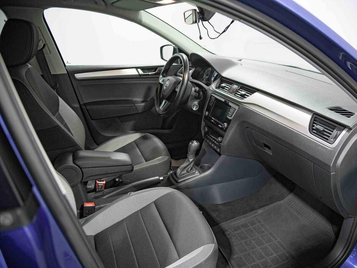 Skoda Rapid с пробегом — 2019 год. Фото: #15
