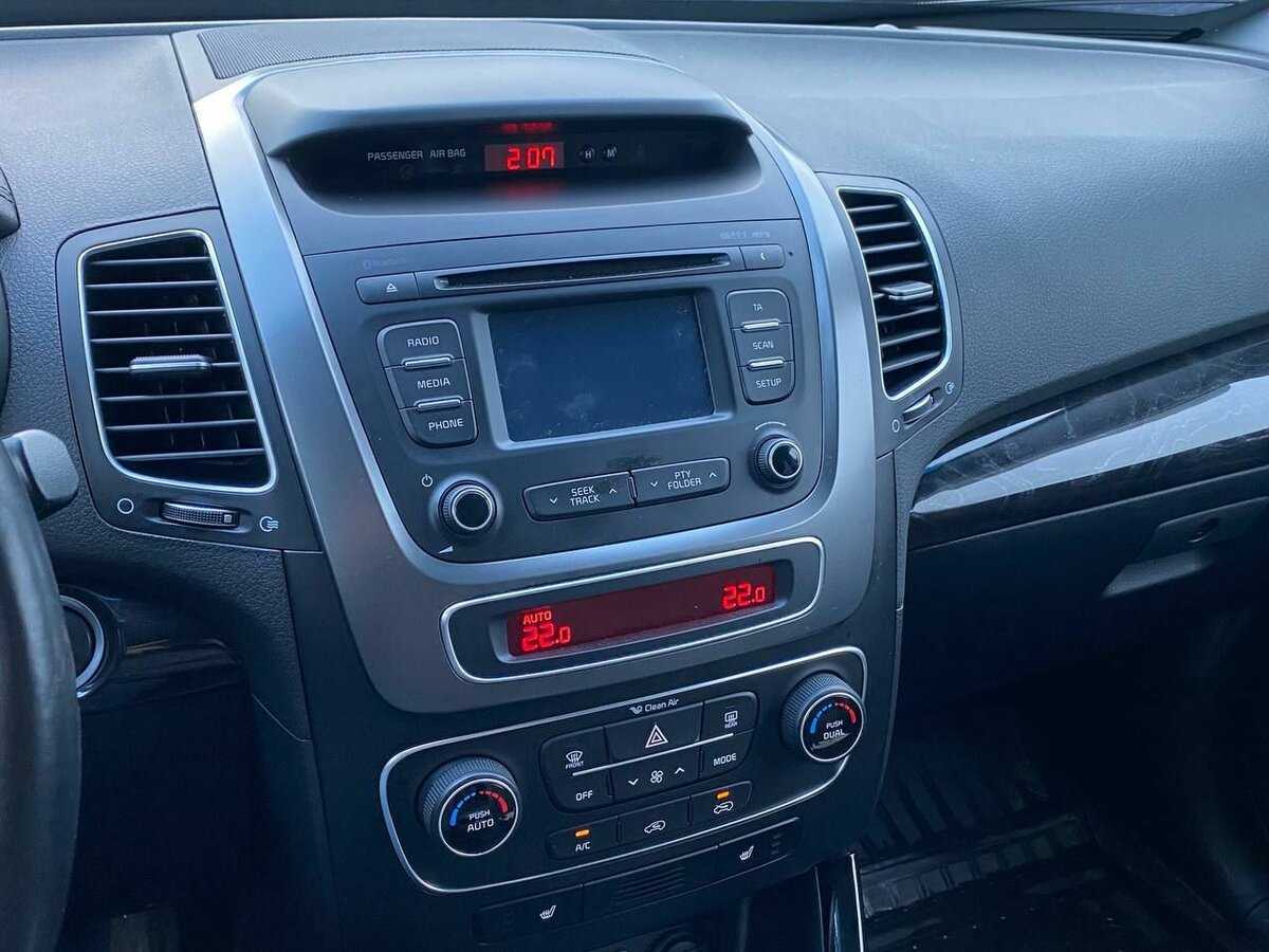 Kia Sorento с пробегом — 2018 год. Фото: #12