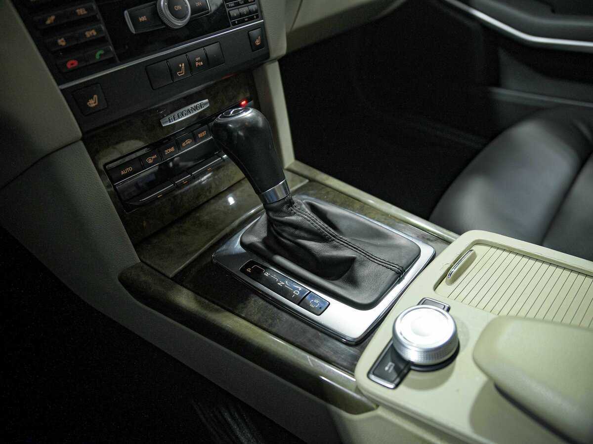 Mercedes-Benz E-Класс с пробегом — 2011 год. Фото: #10