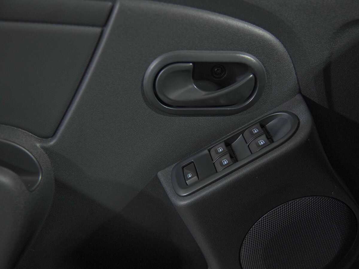 Lada (ВАЗ) Largus с пробегом — 2024 год. Фото: #10