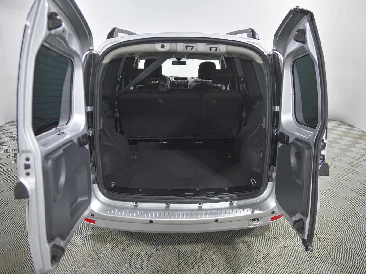 Lada (ВАЗ) Largus с пробегом — 2024 год. Фото: #13