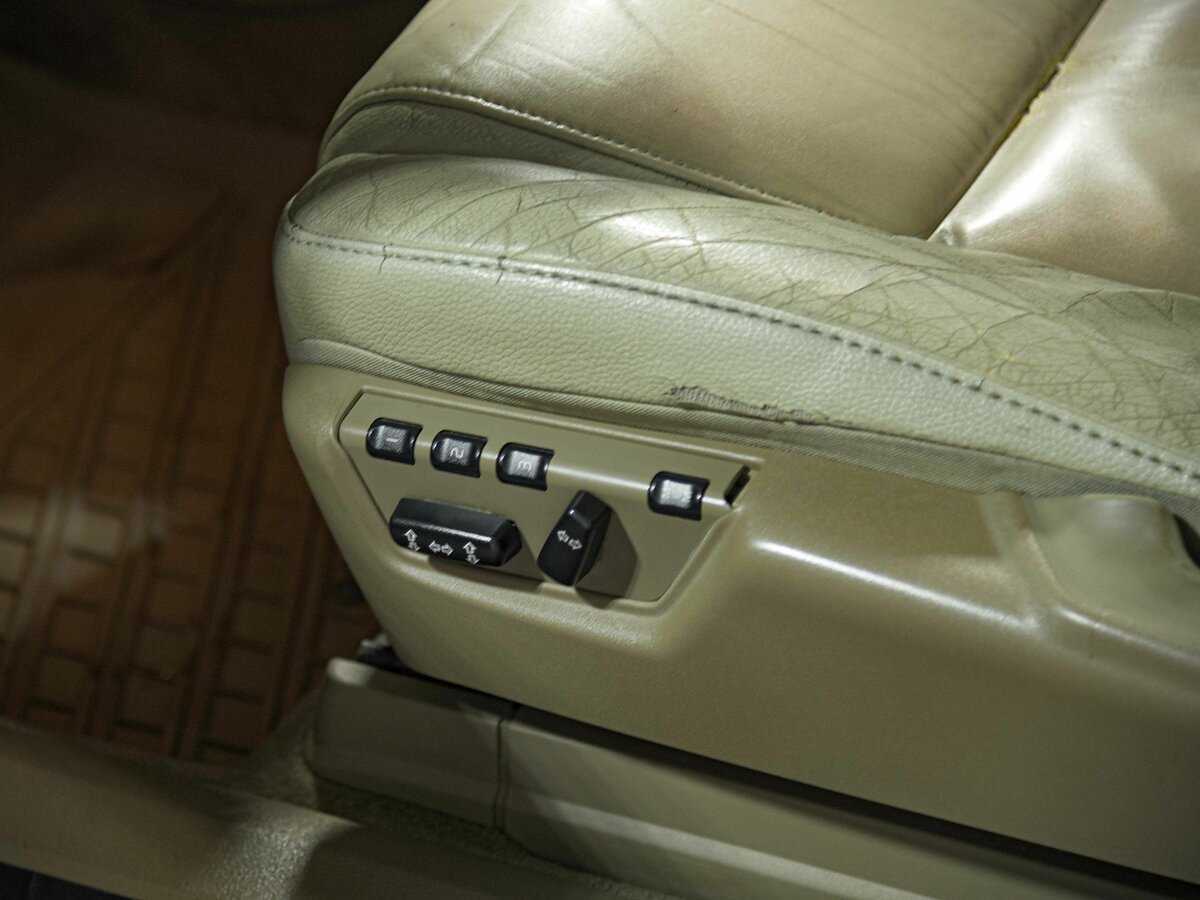 Volvo XC90 с пробегом — 2010 год. Фото: #11