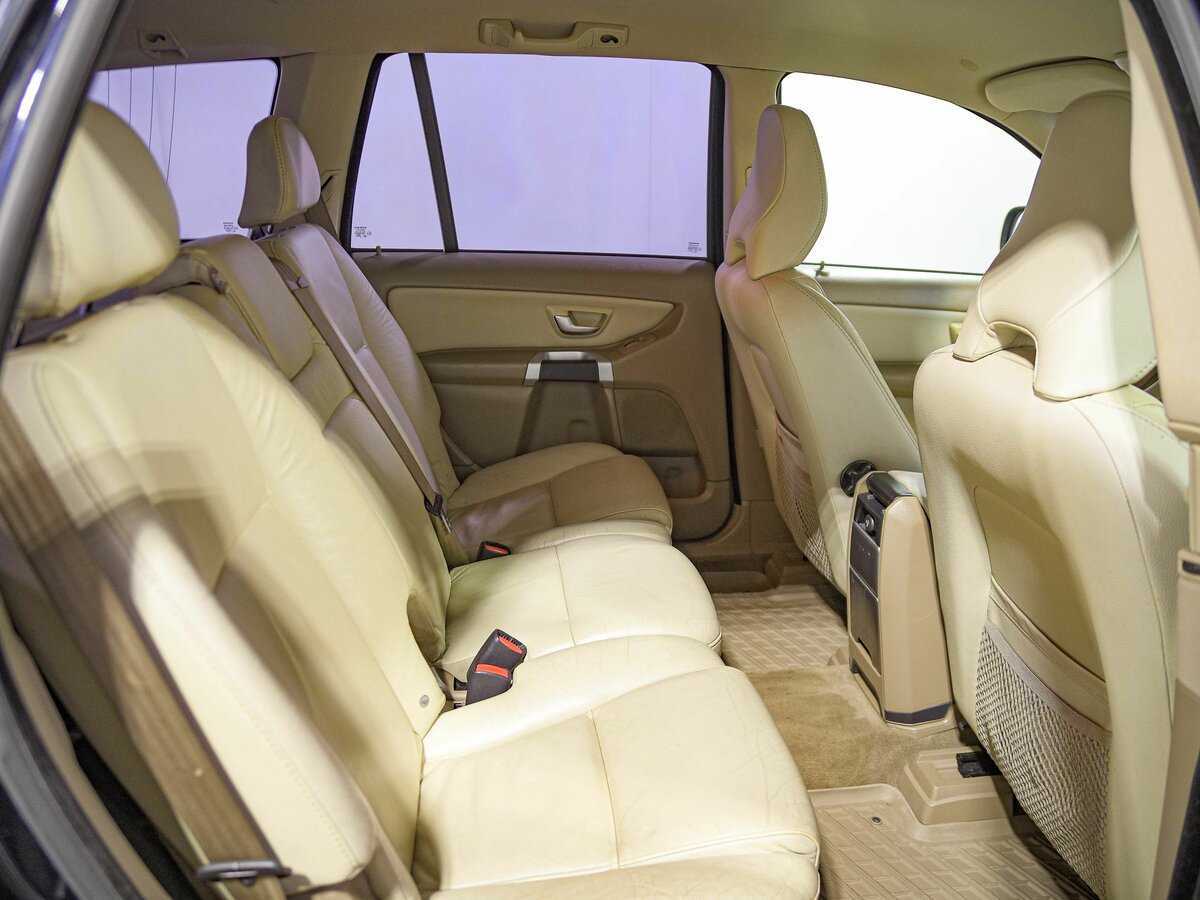 Volvo XC90 с пробегом — 2010 год. Фото: #12