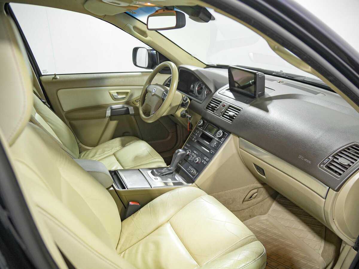 Volvo XC90 с пробегом — 2010 год. Фото: #13