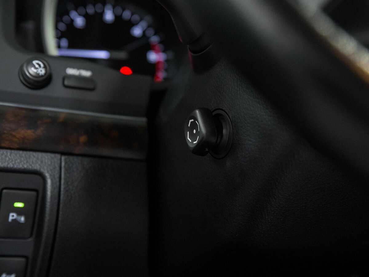 Toyota Land Cruiser с пробегом — 2012 год. Фото: #16