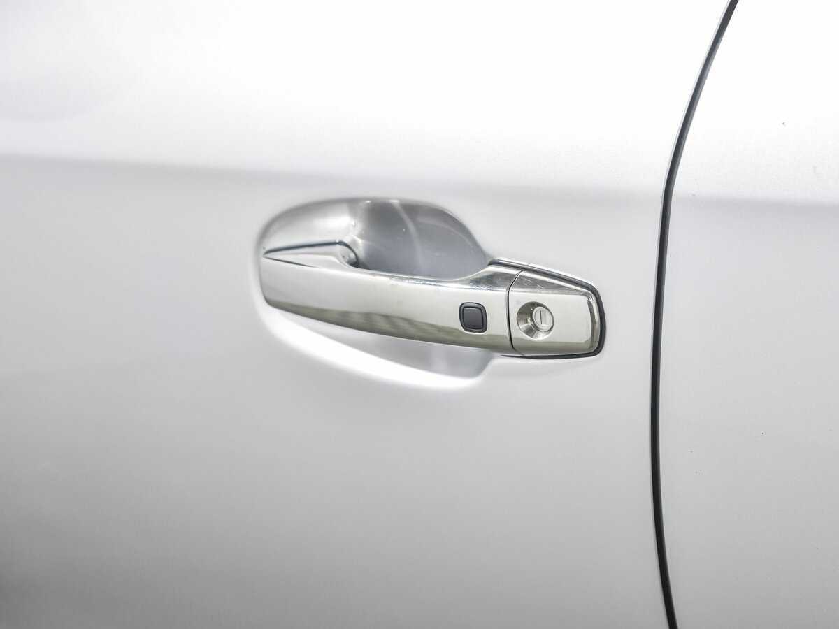 Toyota Land Cruiser с пробегом — 2012 год. Фото: #22