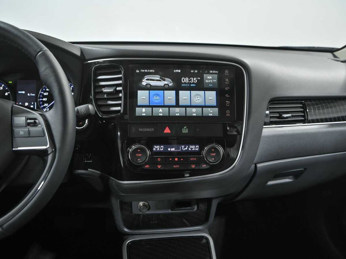 Mitsubishi Outlander с пробегом — 2022 год. Фото: #10