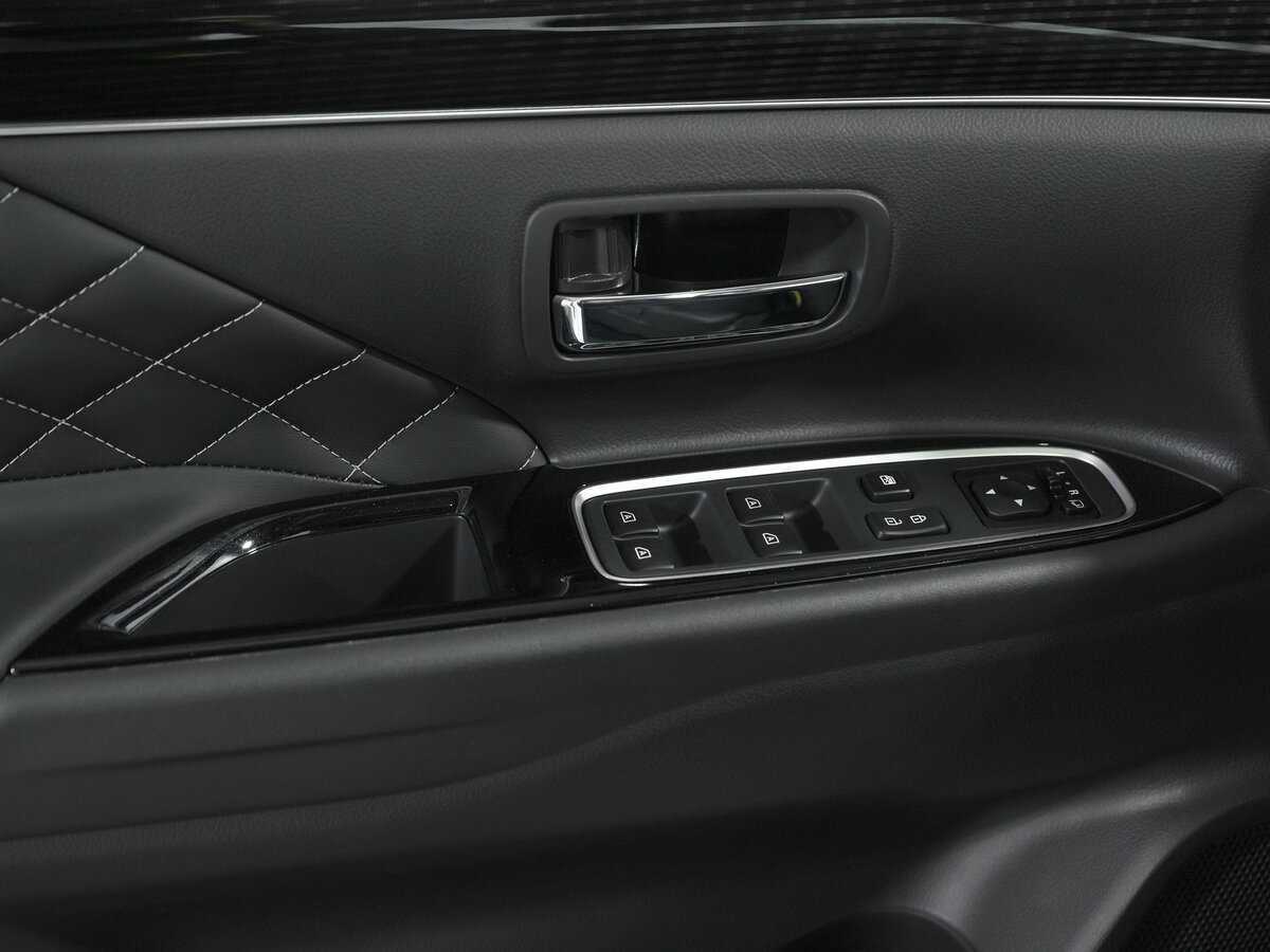 Mitsubishi Outlander с пробегом — 2022 год. Фото: #14