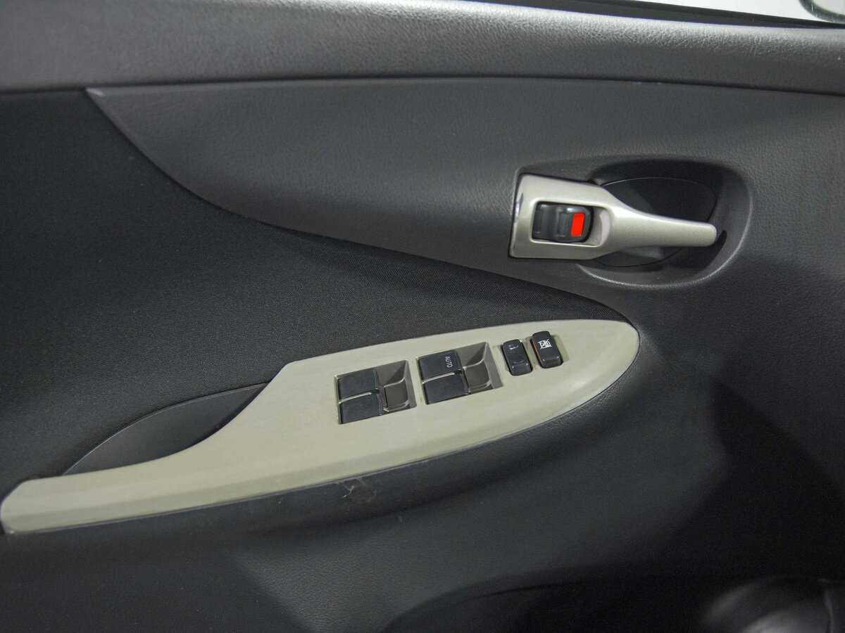 Toyota Corolla с пробегом — 2008 год. Фото: #10