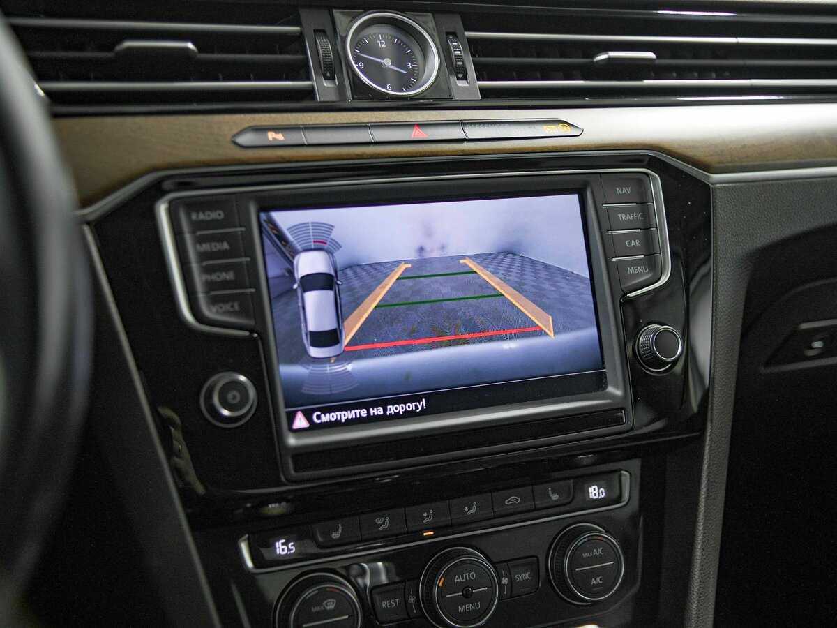 Volkswagen Passat с пробегом — 2016 год. Фото: #8