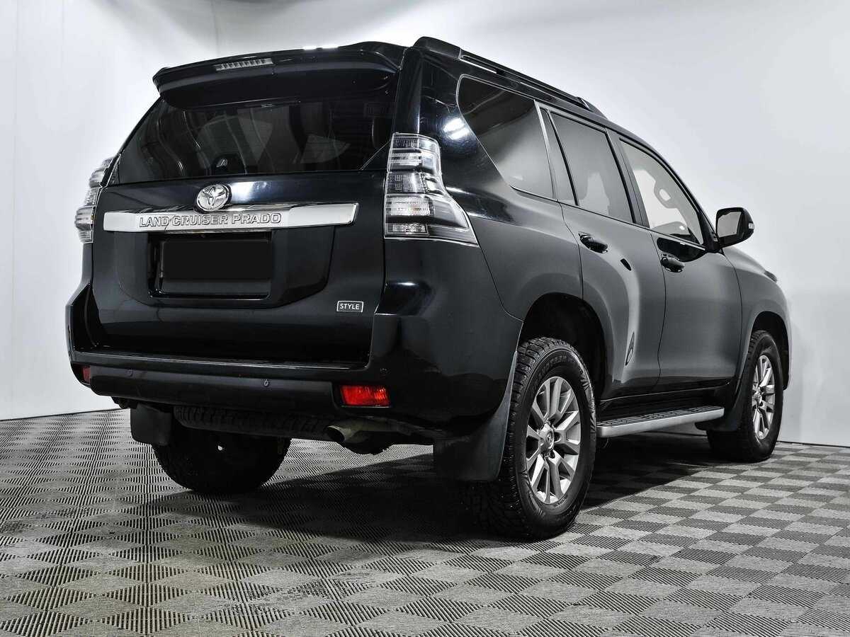 Toyota Land Cruiser Prado с пробегом — 2017 год. Фото: #3