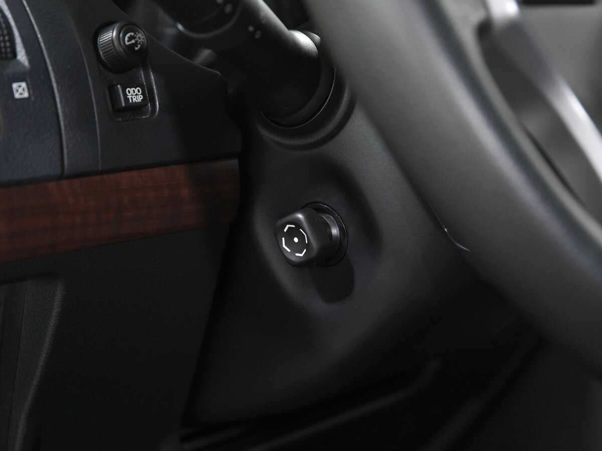 Toyota Land Cruiser Prado с пробегом — 2017 год. Фото: #9