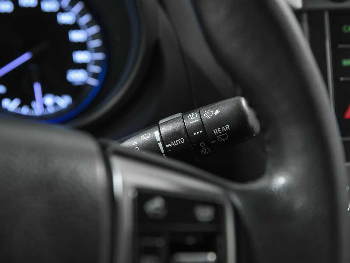 Toyota Land Cruiser Prado с пробегом — 2017 год. Фото: #10