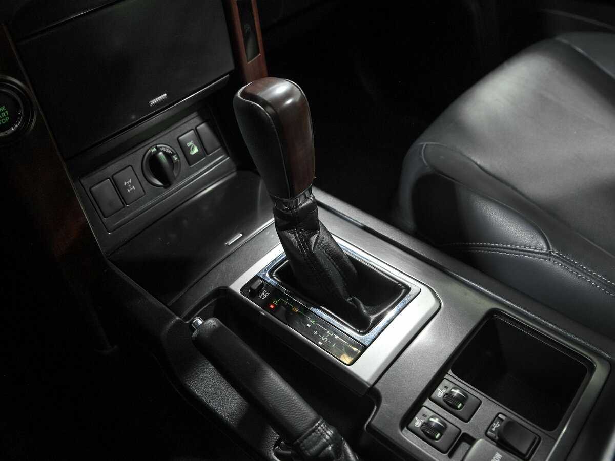 Toyota Land Cruiser Prado с пробегом — 2017 год. Фото: #14