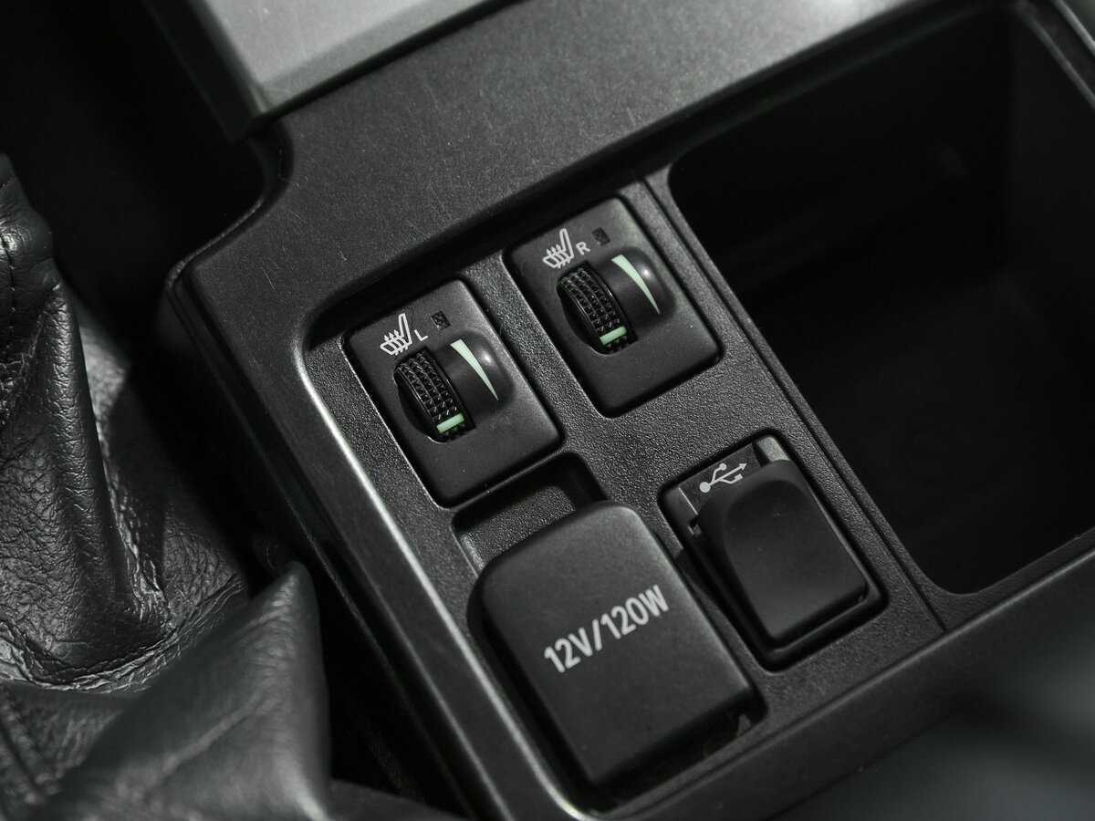 Toyota Land Cruiser Prado с пробегом — 2017 год. Фото: #16