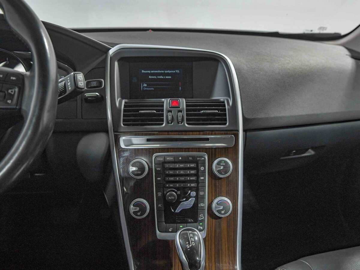 Volvo XC60 с пробегом — 2015 год. Фото: #9