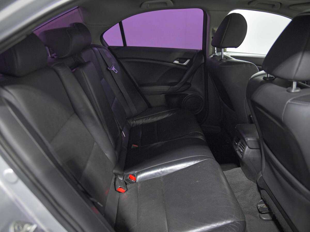 Honda Accord с пробегом — 2011 год. Фото: #15