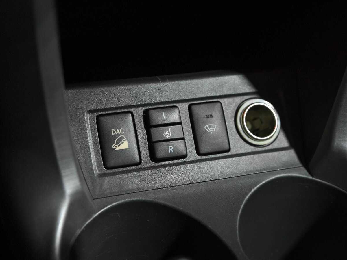 Toyota RAV4 с пробегом — 2008 год. Фото: #14