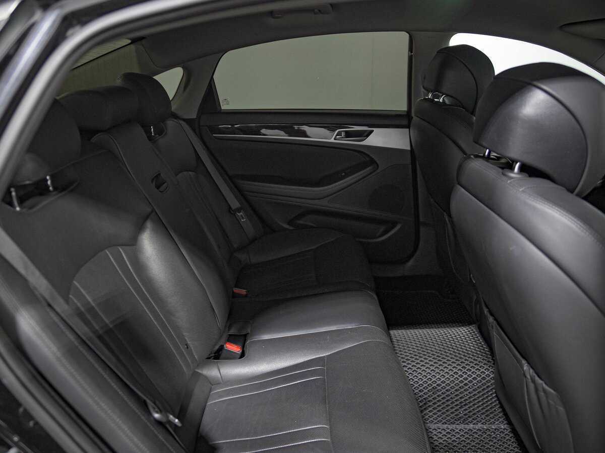 Genesis G80 с пробегом — 2017 год. Фото: #17