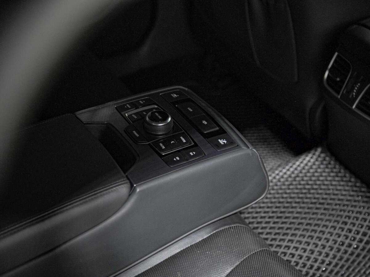 Genesis G80 с пробегом — 2017 год. Фото: #18