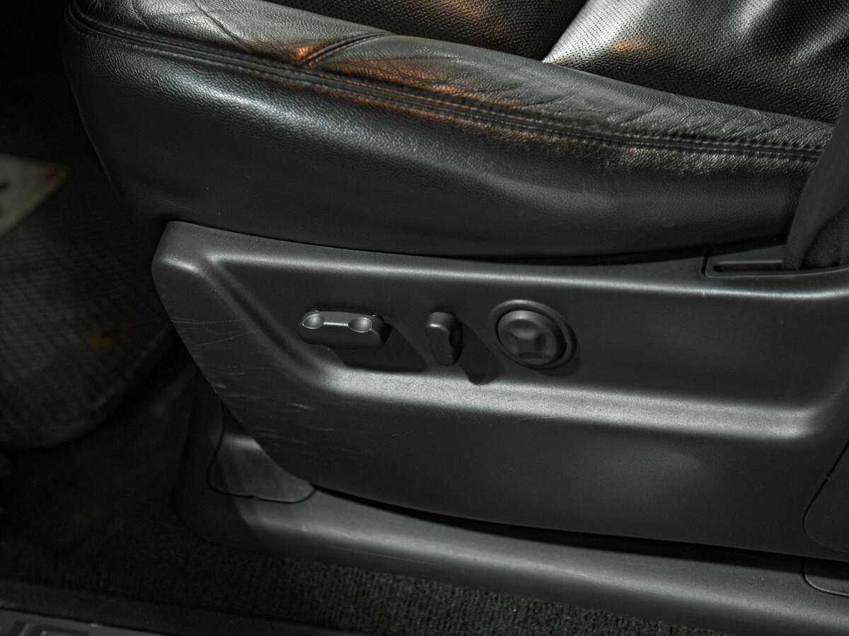 Chevrolet Tahoe с пробегом — 2012 год. Фото: #12