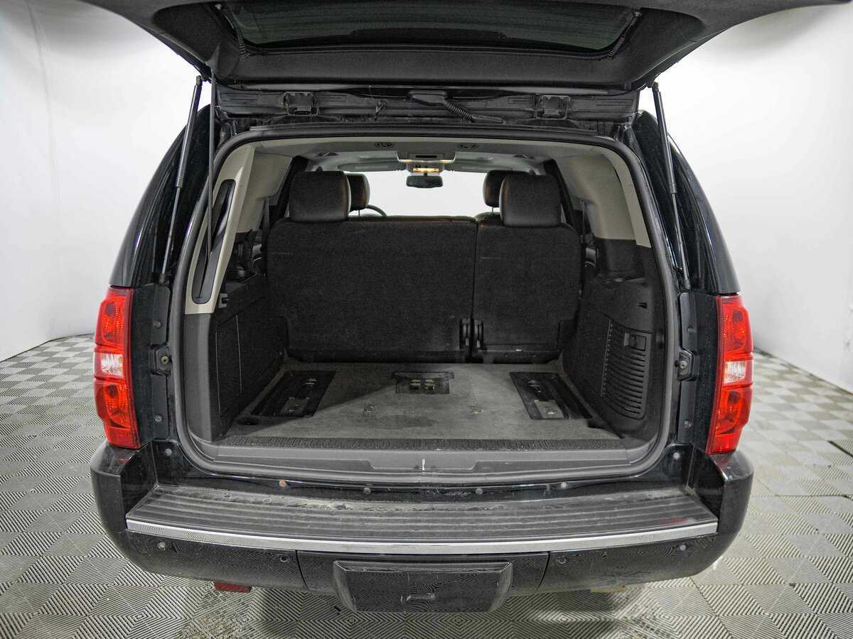 Chevrolet Tahoe с пробегом — 2012 год. Фото: #18