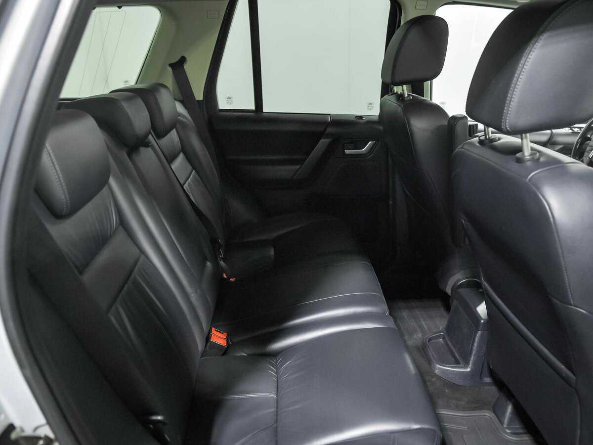 Land Rover Freelander с пробегом — 2014 год. Фото: #16