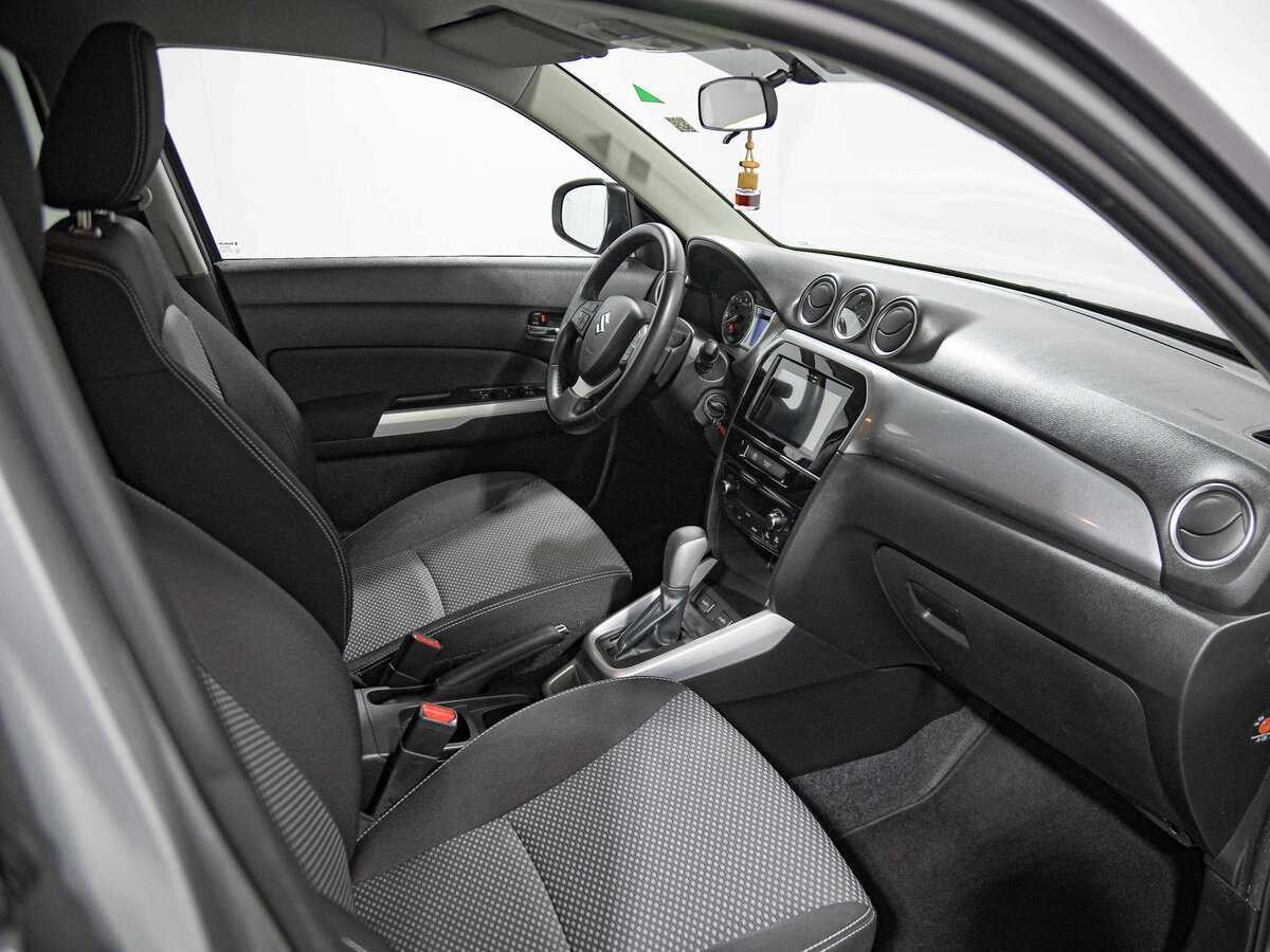 Suzuki Vitara с пробегом — 2017 год. Фото: #13