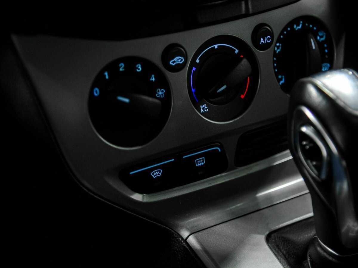 Ford Focus с пробегом — 2012 год. Фото: #9