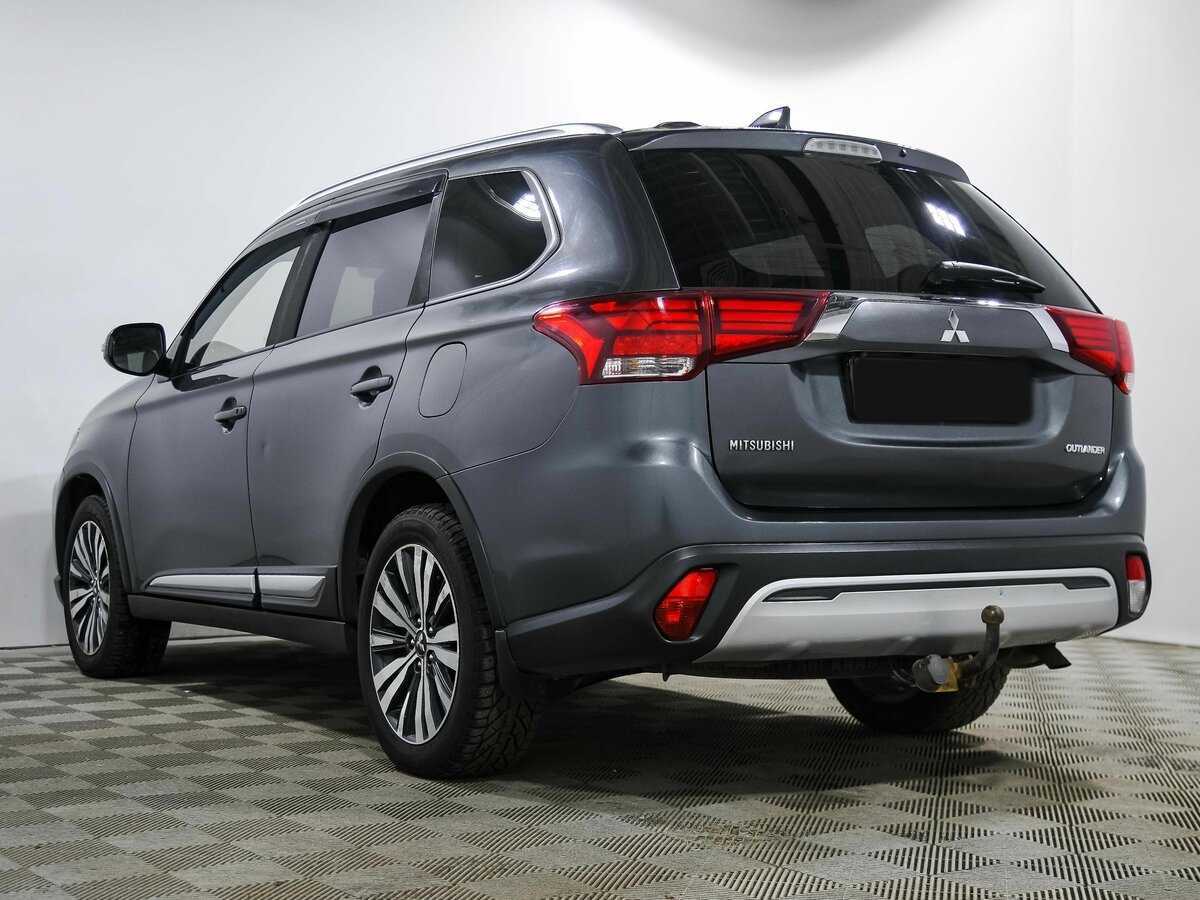 Mitsubishi Outlander с пробегом — 2018 год. Фото: #5