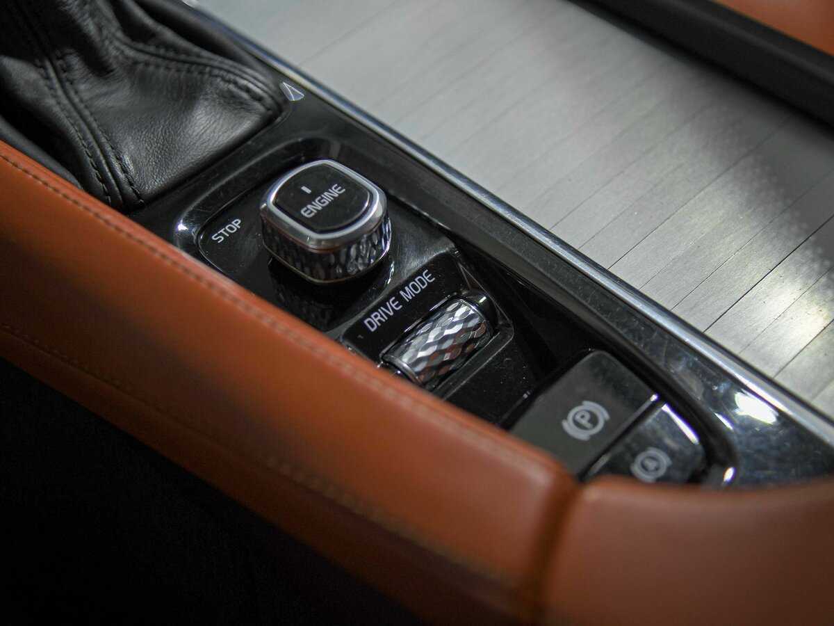 Volvo XC90 с пробегом — 2016 год. Фото: #13