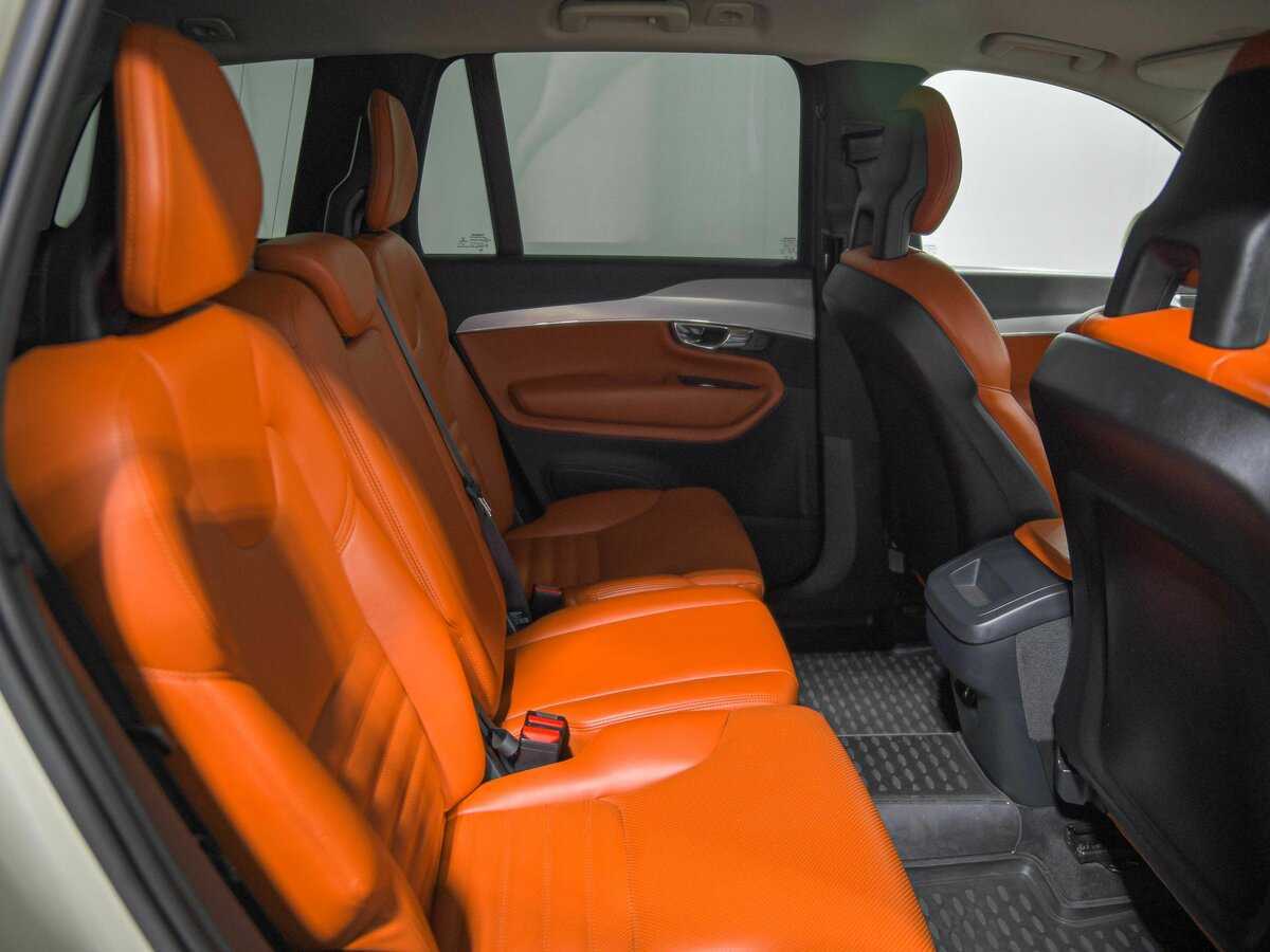 Volvo XC90 с пробегом — 2016 год. Фото: #17